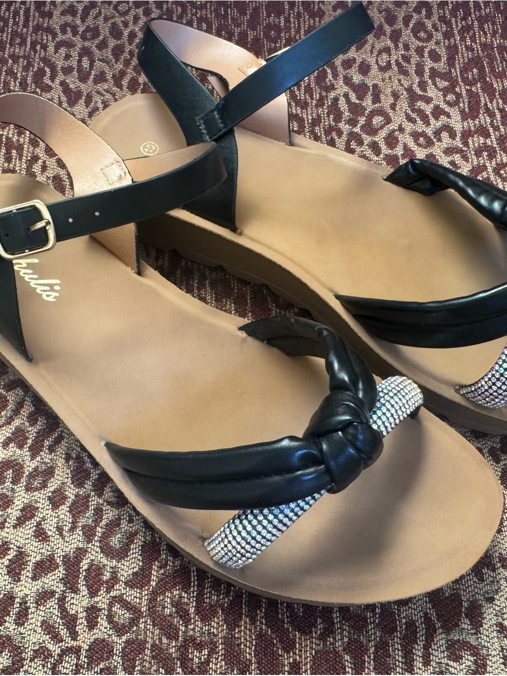 EUC Black / Tan Rhinestone Summer Buckle Sandals Womens Size 10